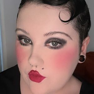 Meet your Posher, Madyson